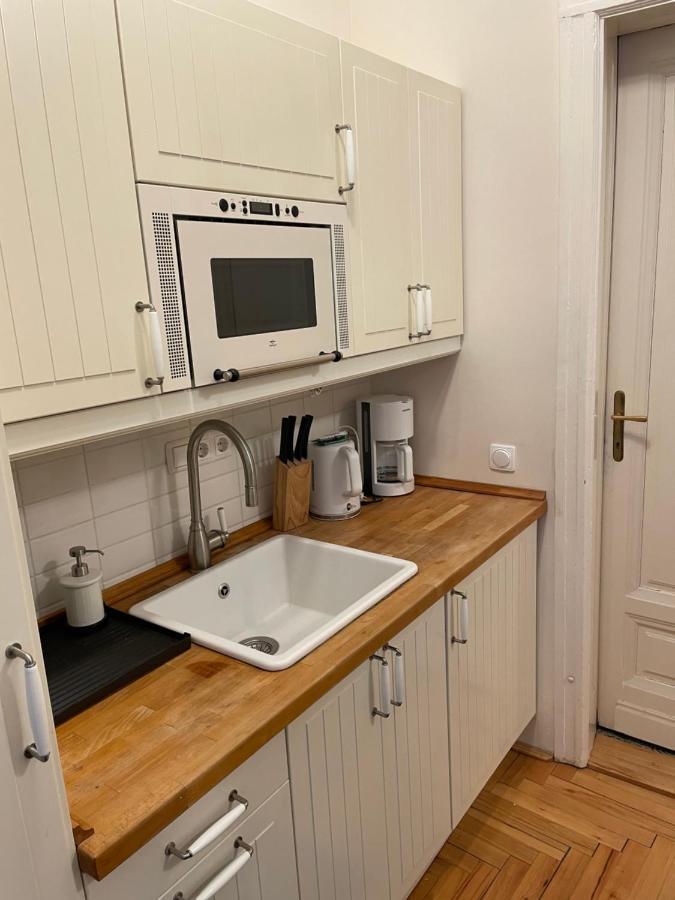 Studio B Budapest Extérieur photo